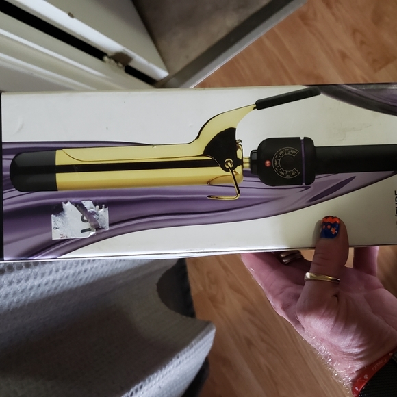 Hot Curling Iron - Picture 2 of 4